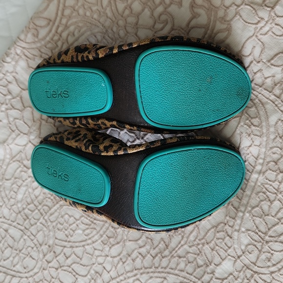 Tieks Leopard Print Flats Size 7 - Picture 7 of 9